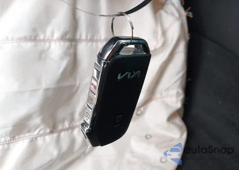 2024 Kia K5 Gt-Line из США, поврежденный, VIN 5XXG64J23RG241521